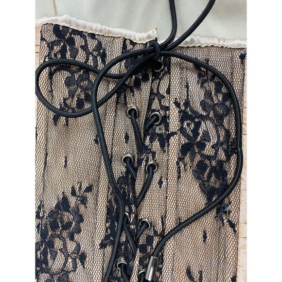 Love Culture Women's L Cream Pleated Satin Black Lace Up Corset - Picture 3 of 6